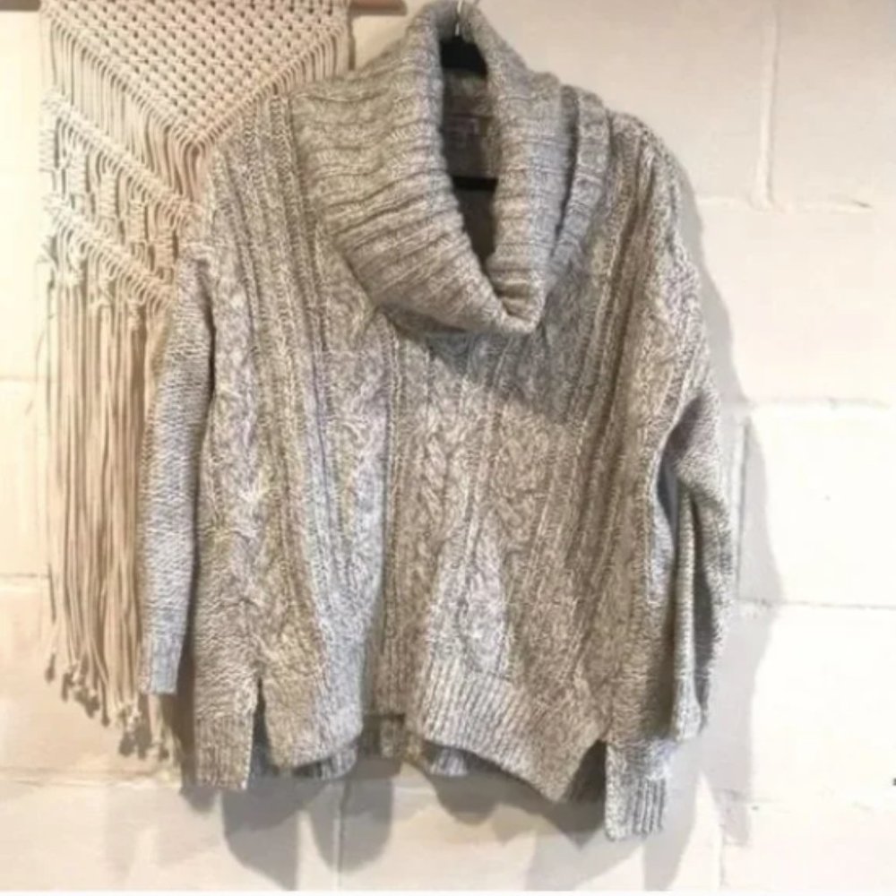 Jennifer Lopez Turtleneck Sweater Size XS